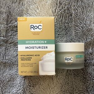 ROC Hydration + Moisturizer with Hyaluronic Acid cream